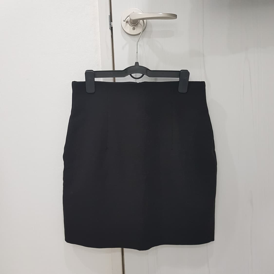 아뜨랑스 블랙 H라인 치마 M 상품이미지4