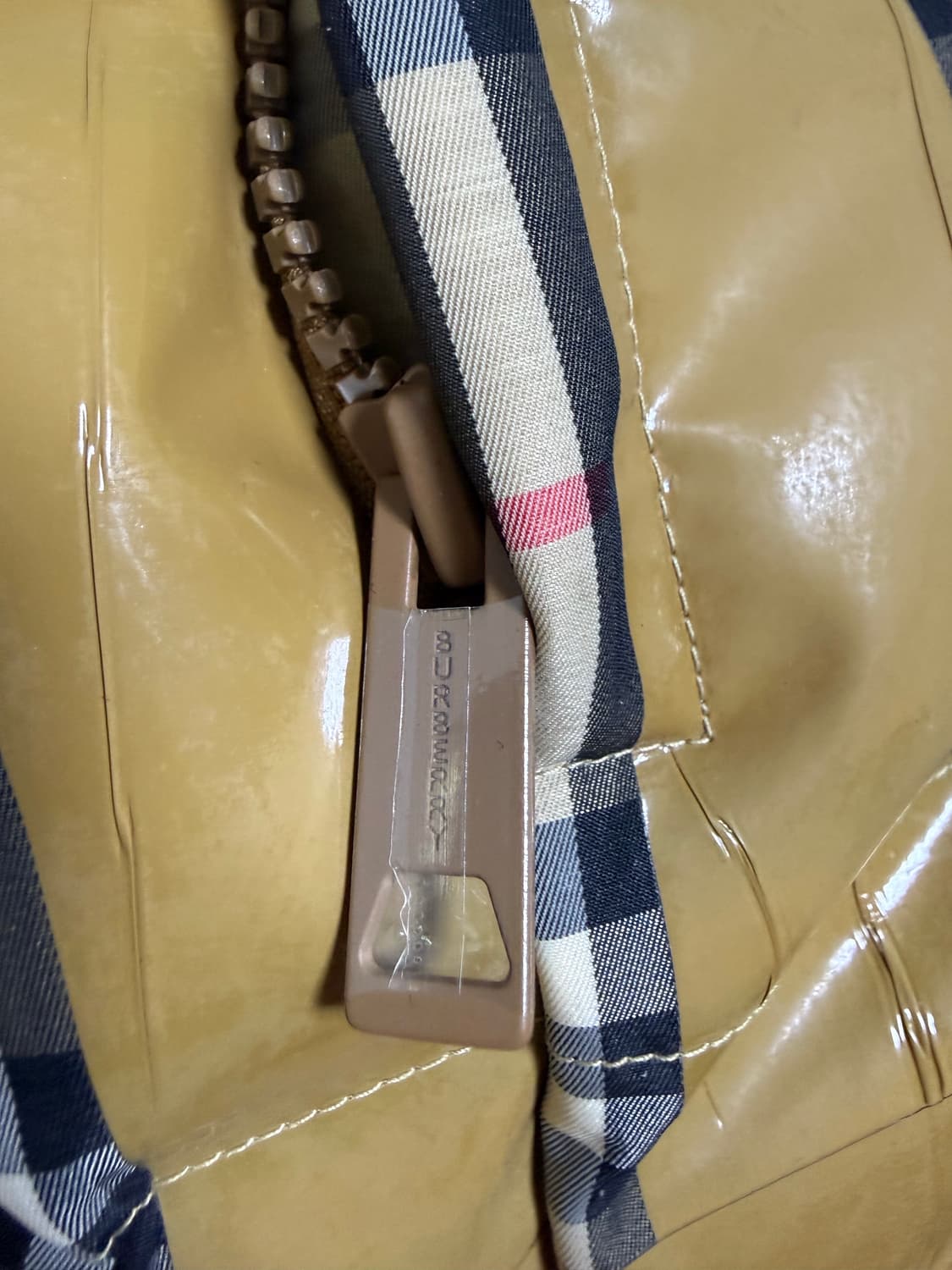 버버리 테잎 오버핏 패딩 (L) 상품이미지7