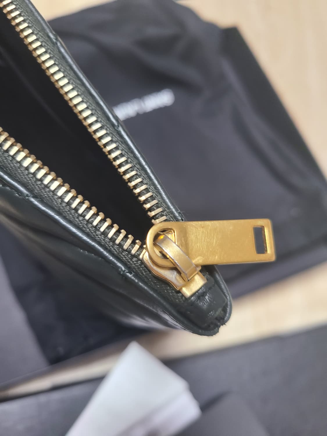 생로랑 클러치 다크그린 상품이미지8