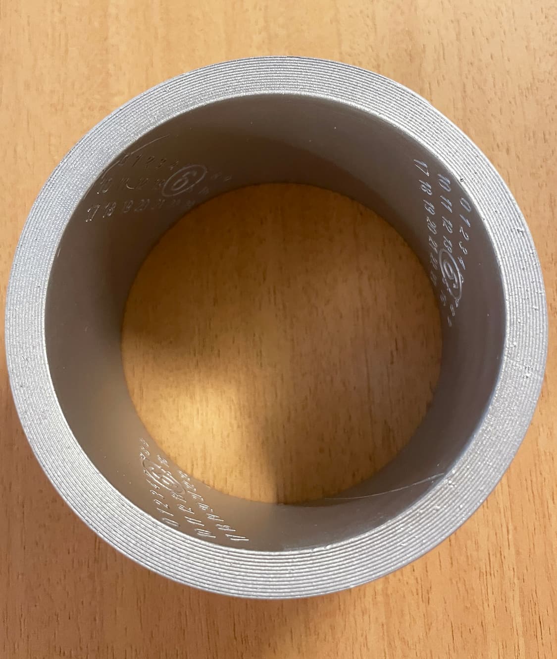 마르지엘라 MM6 넘버링 커프 팔찌 상품이미지4