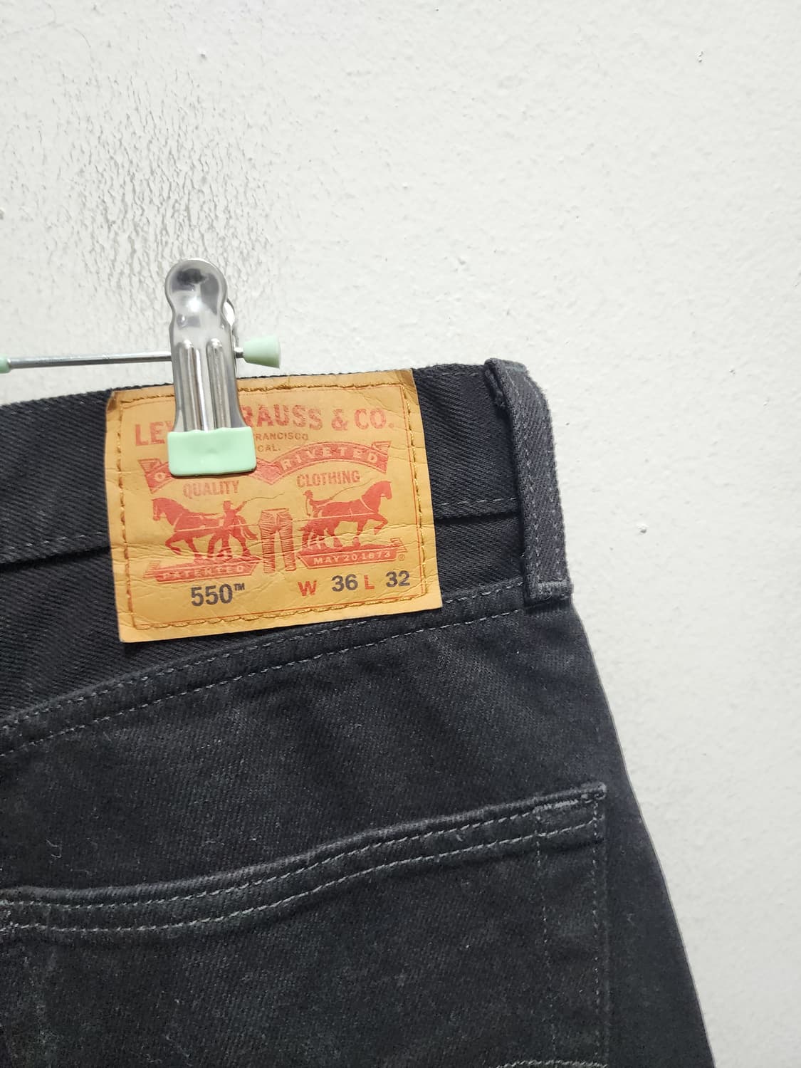 리바이스 550 블랙 흑청바지 상품이미지3