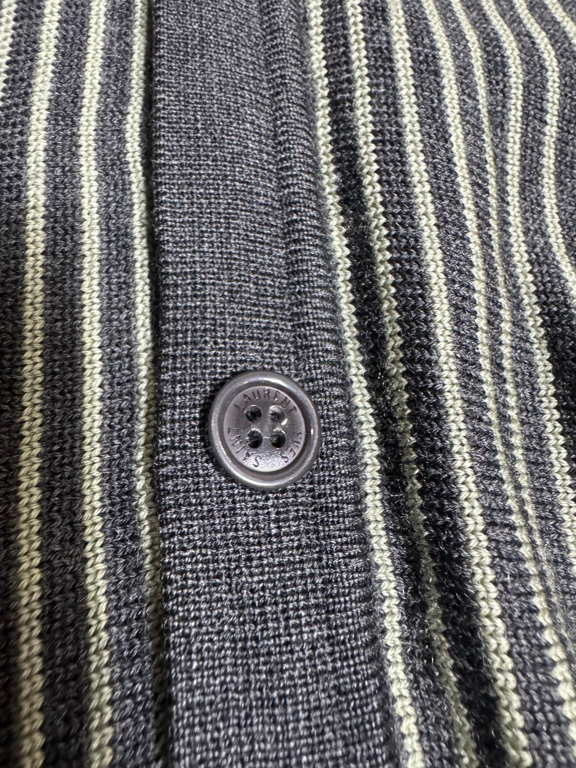 YSL 생로랑 그레이/그린 스트라이프 울 니트 가디건 상품이미지5