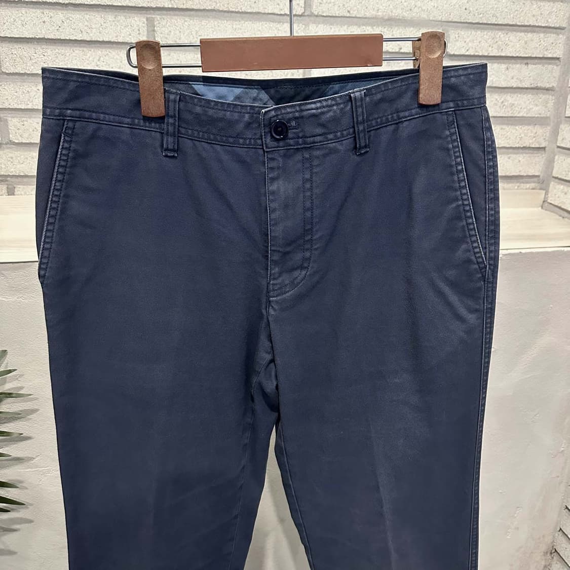 BURBERRY 버버리 치노팬츠 스트레이트 핏 백 로고 디테일 네이비 상품이미지3