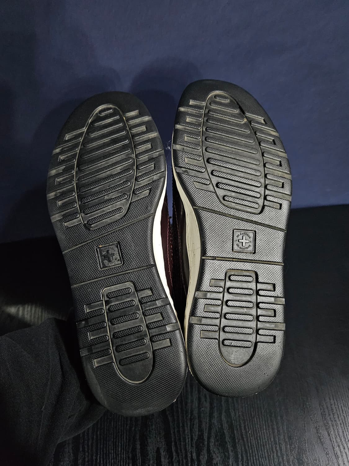 닥터마틴 윙팁 케이브 버건디 남성 265 로퍼  상품이미지9