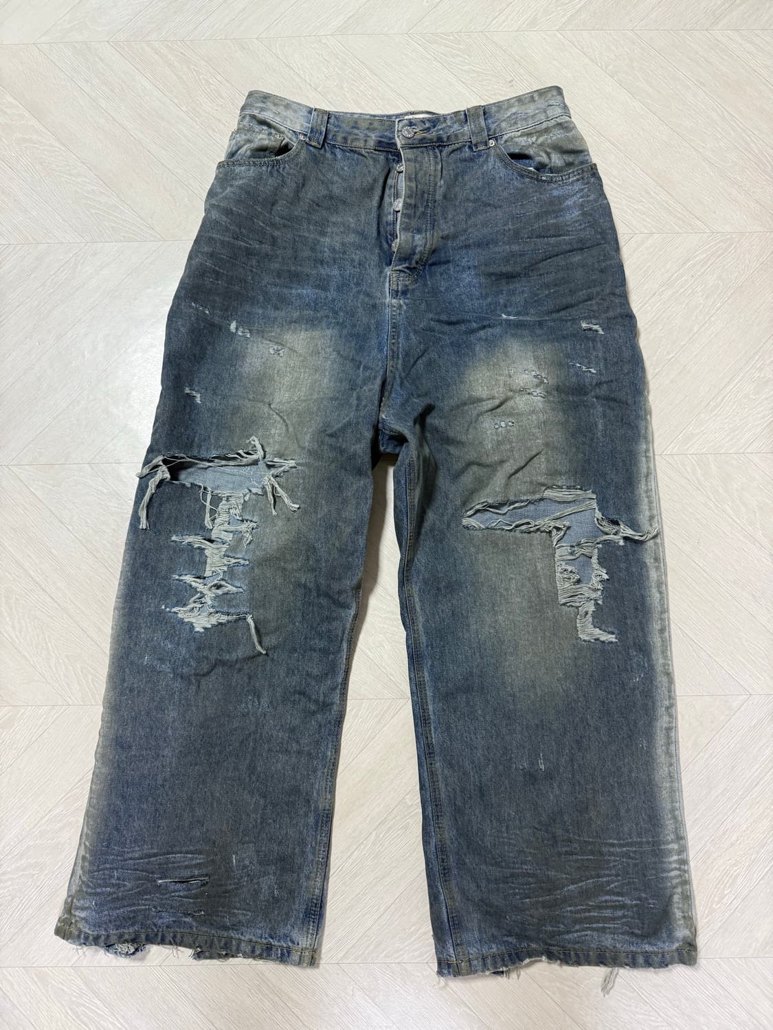 더티 워싱 오일 팬츠 팝니다. L사이즈 상품이미지1