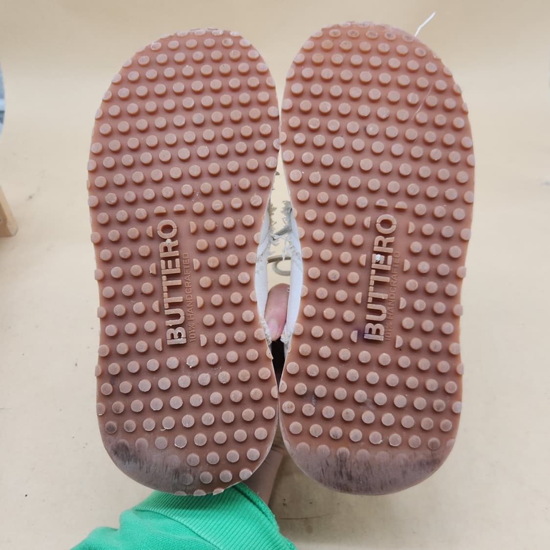 부테로 스니커즈 39 250 상품이미지3