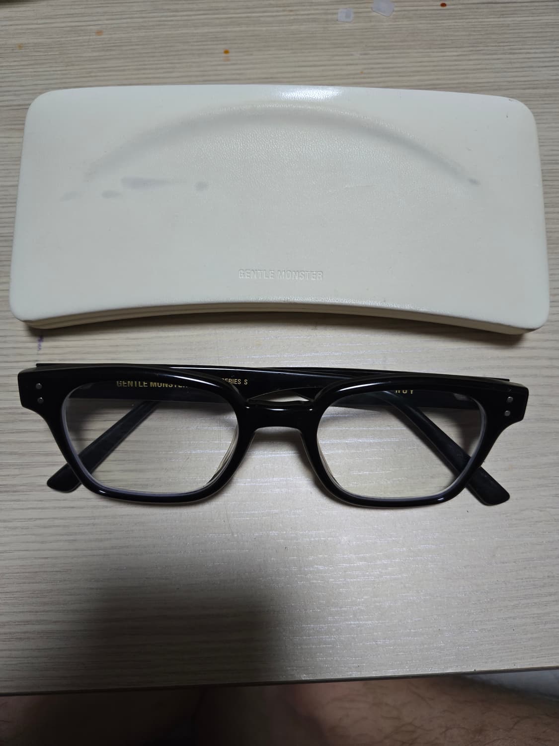 젠틀몬스터 르로이 01 상품이미지1