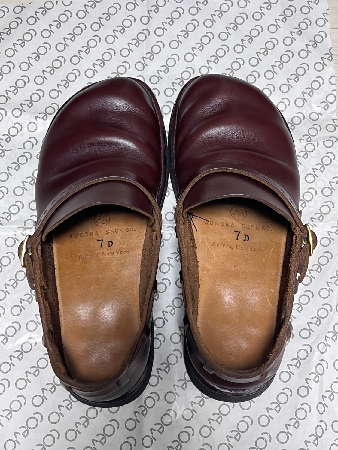 240/7D_우먼) 오로라슈즈 미들 잉글리쉬 버건디 판매. 상품이미지5