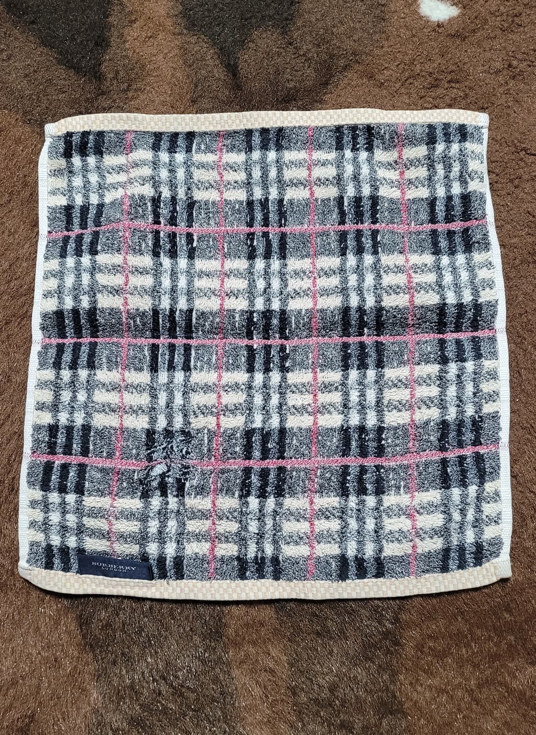 버버리 타올 손수건(큰사이즈: 32*34) 상품이미지2
