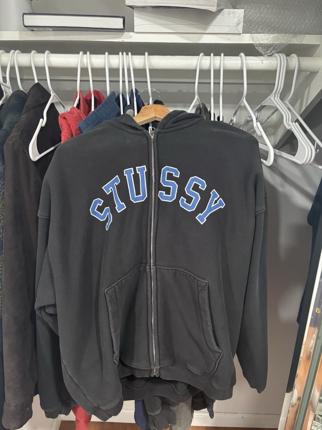 24FW 스투시 페이디드 그래픽 후드집업 워시드 블랙 상품이미지1