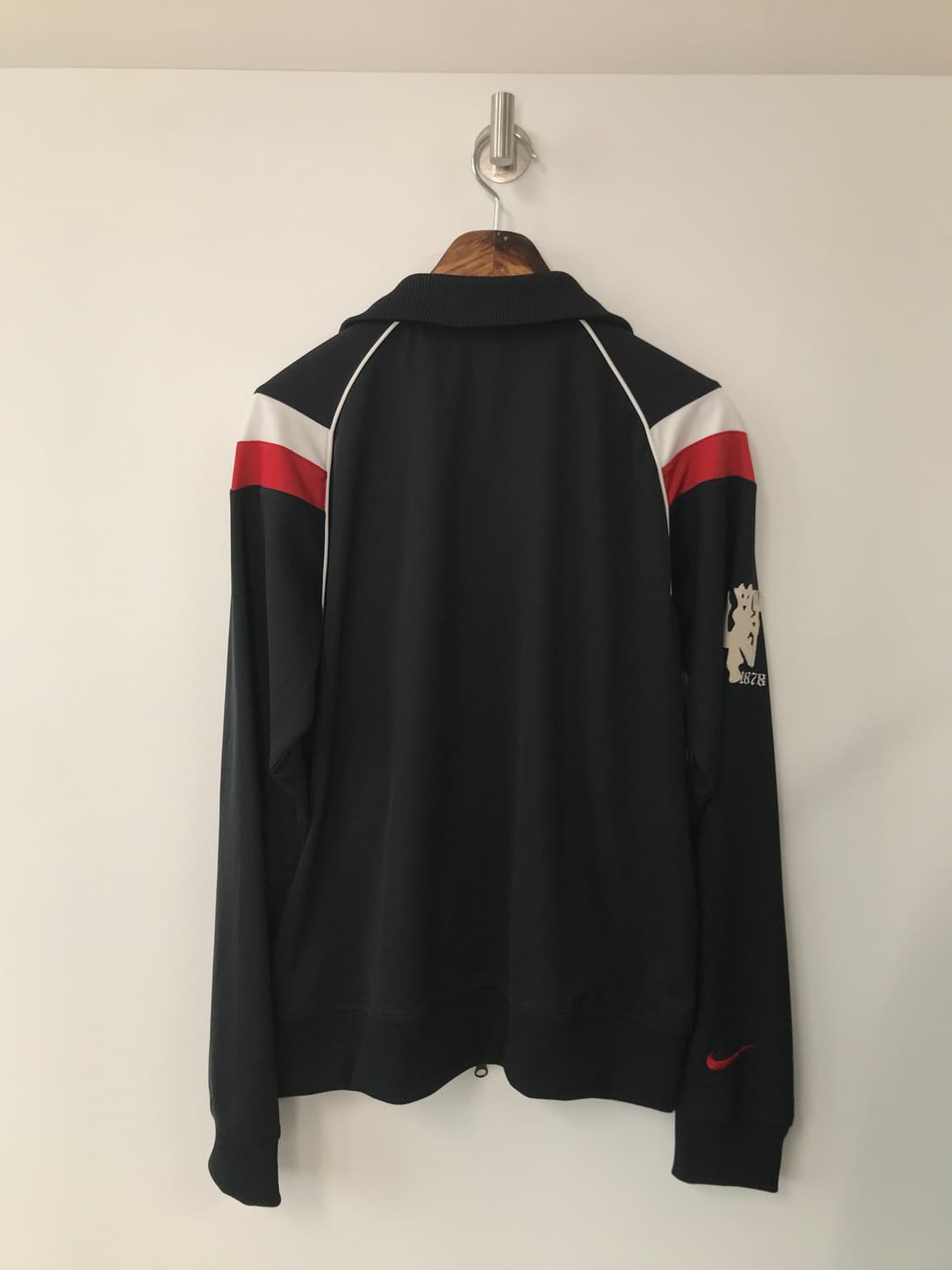 나이키 맨유 검빨 블랙 트랙탑 져지 상품이미지3