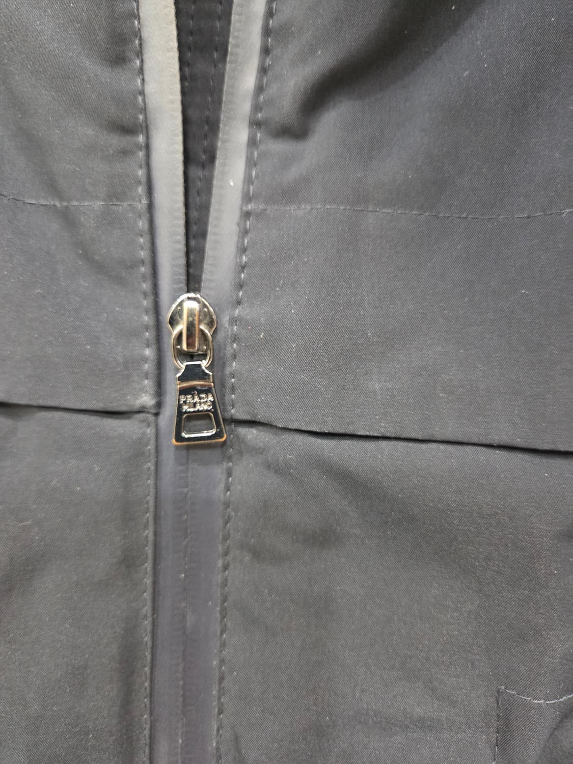 프라다 라쿤털후드 다운자켓(38) 상품이미지10