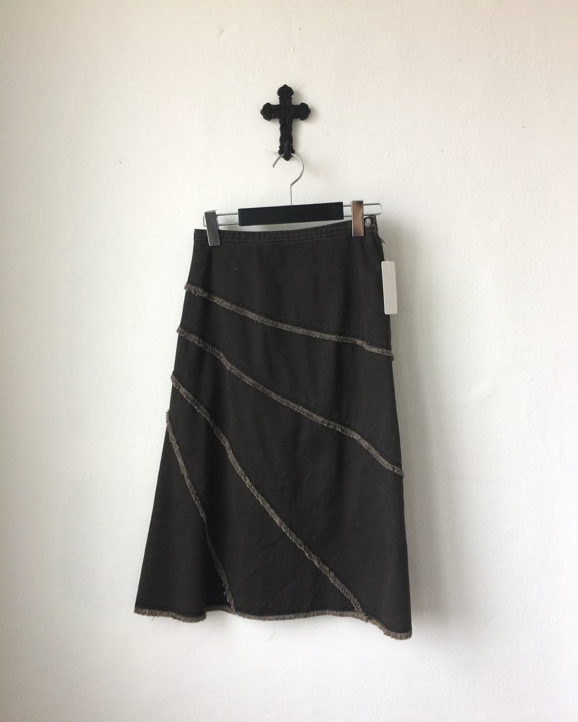 Line detail skirt 상품이미지1