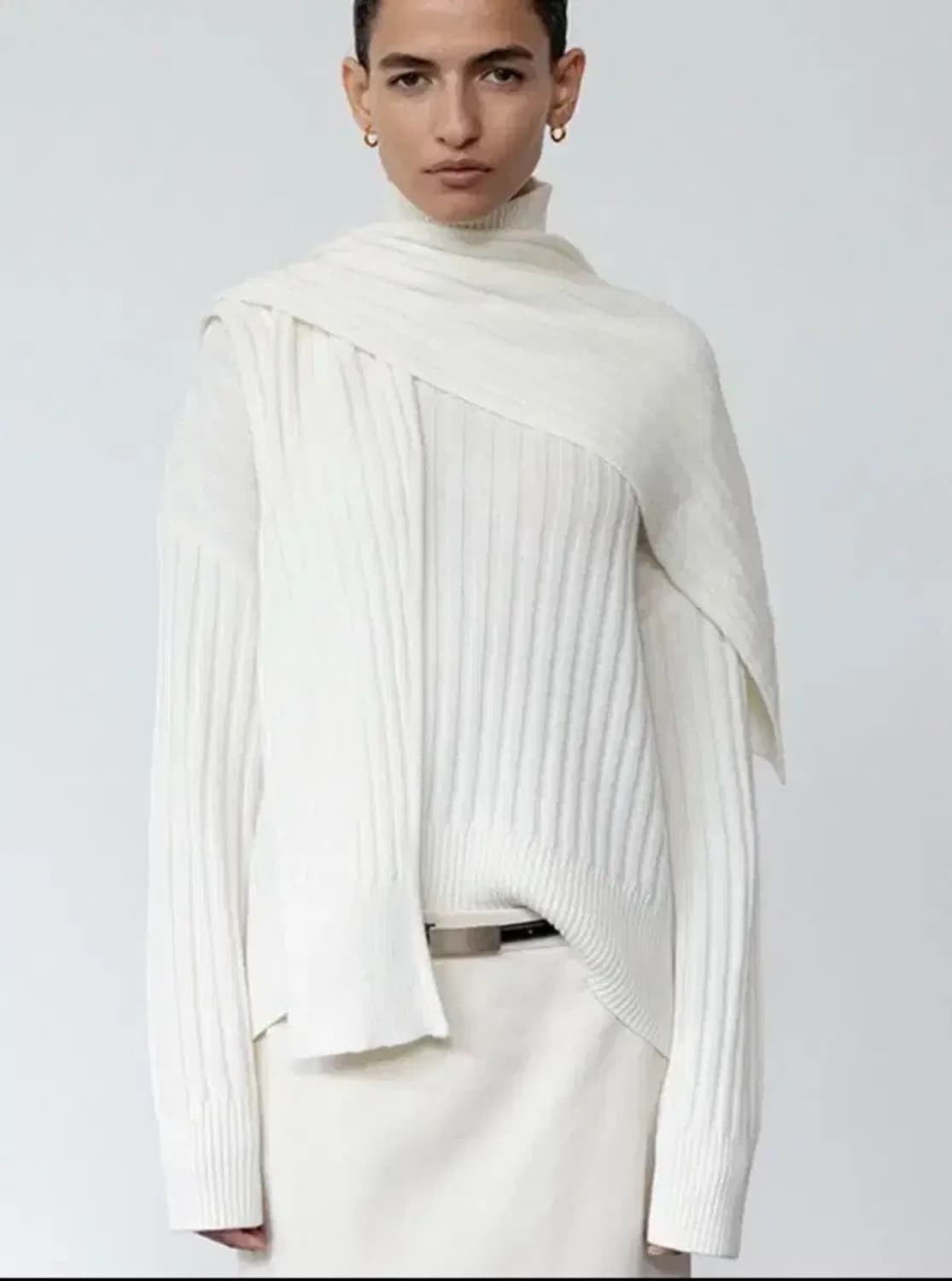 le917 리브드 터틀넥 + 머플러 상품이미지1