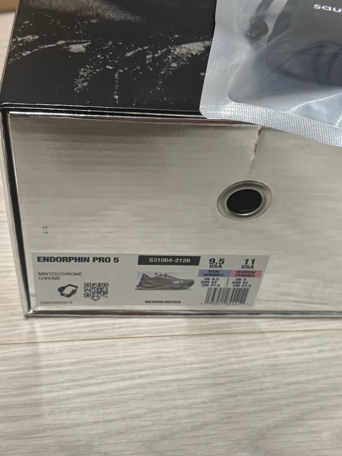 써코니 x 민티드 뉴욕 엔돌핀 프로 5 275  상품이미지2