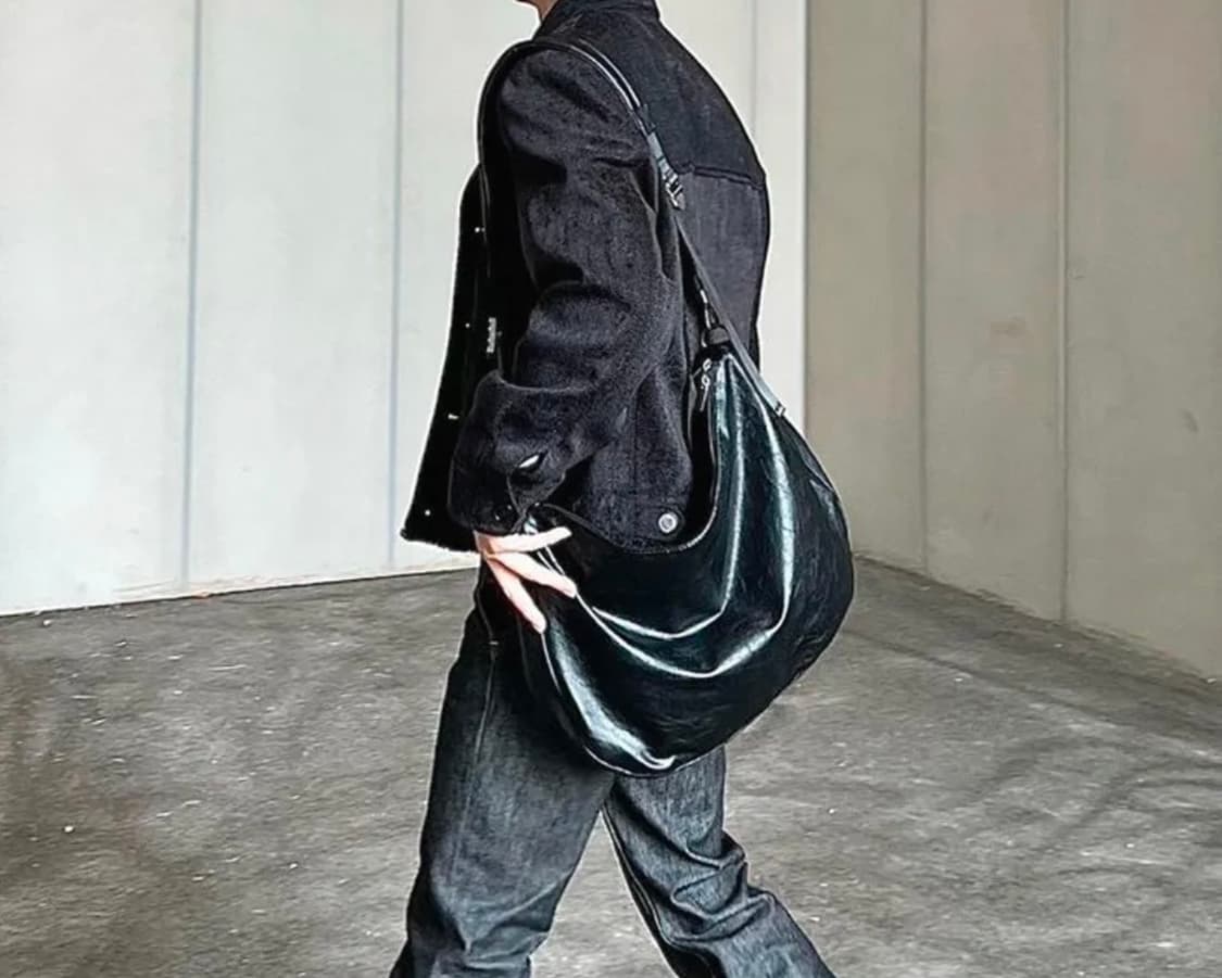 레더리 크랙드 크로스백 상품이미지8