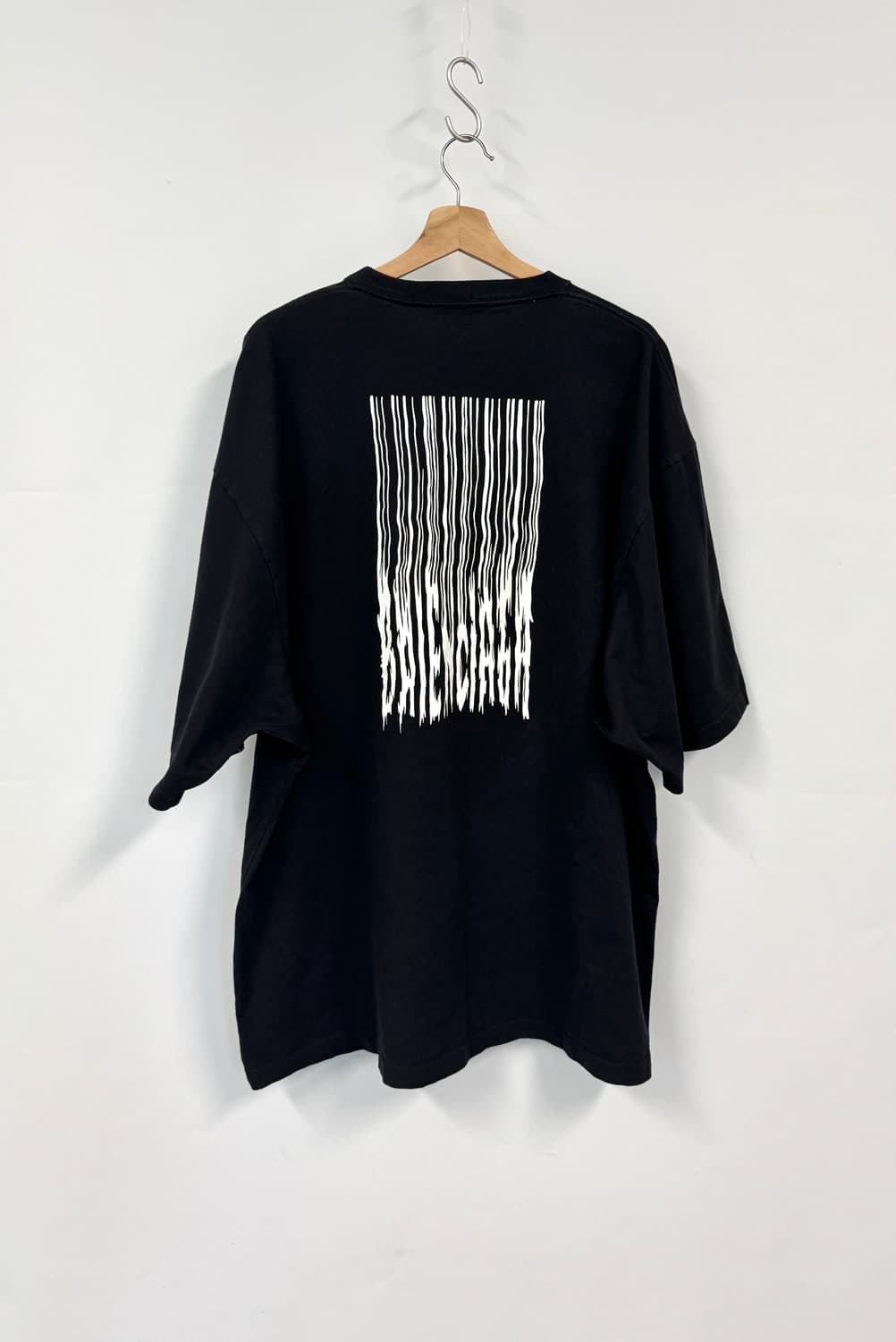 BALENCIAGA 발렌시아가 바코드 로고 오버사이즈 티셔츠 M 상품이미지3