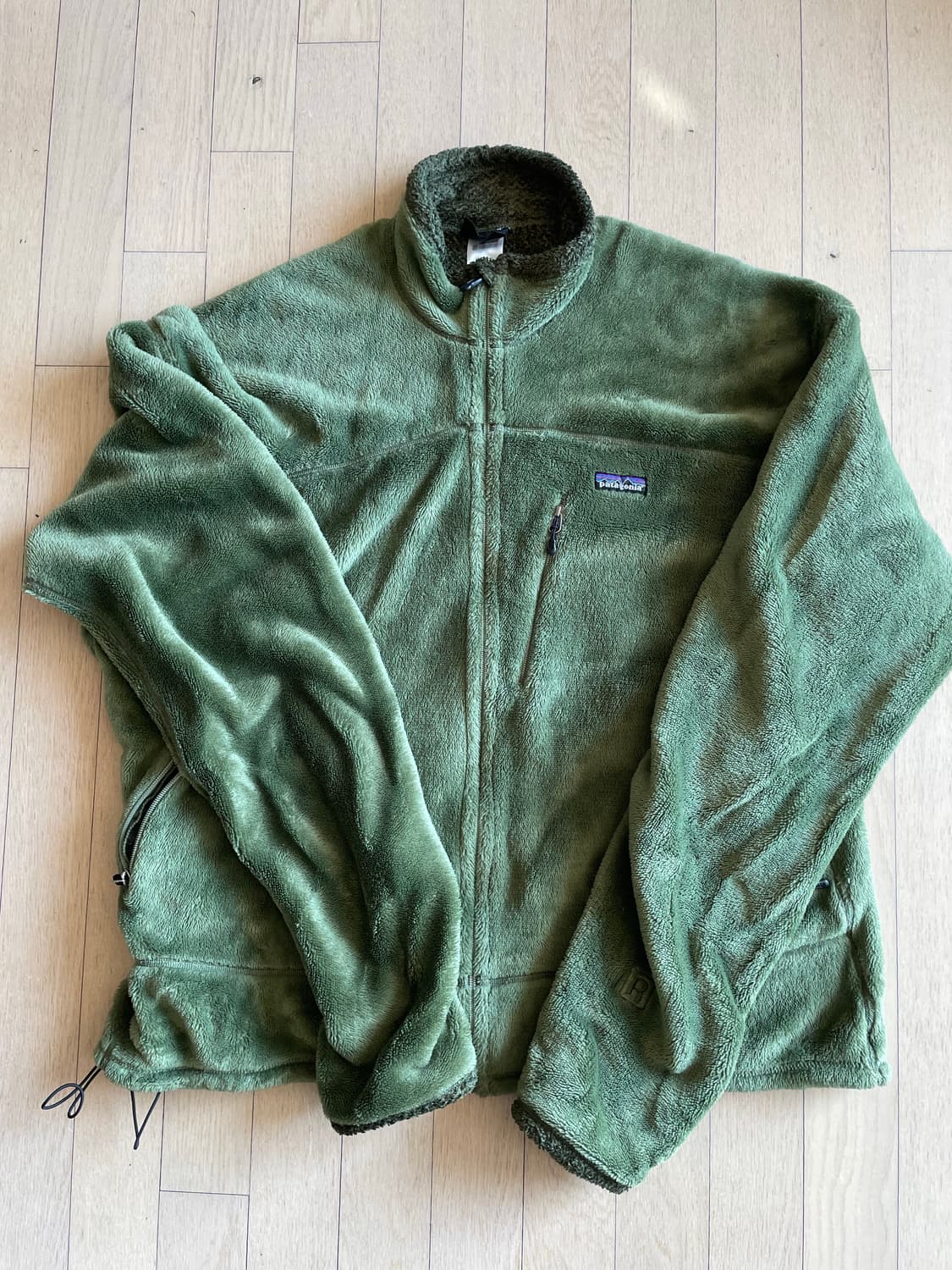 파타고니아 r4 플리스 올리브 xxl 상품이미지1