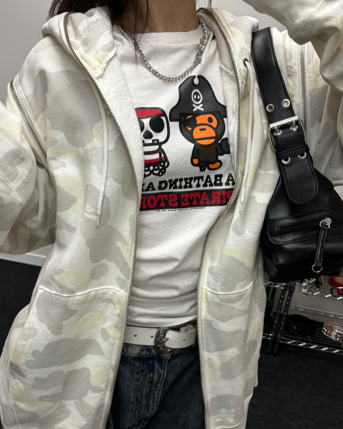 베이프 글로우 인 더 다크 화이트 카모 후드집업 상품이미지2