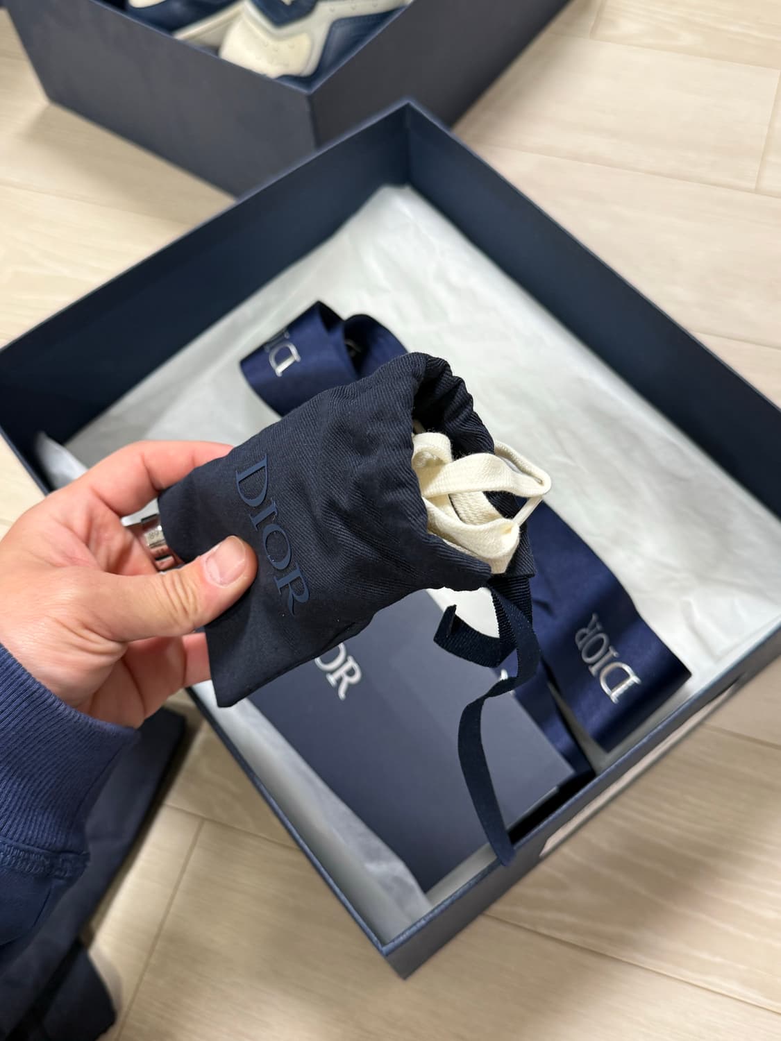 디올 오블리크 B27 로우탑 블루데님 41.5(265) 판매합니다 상품이미지9