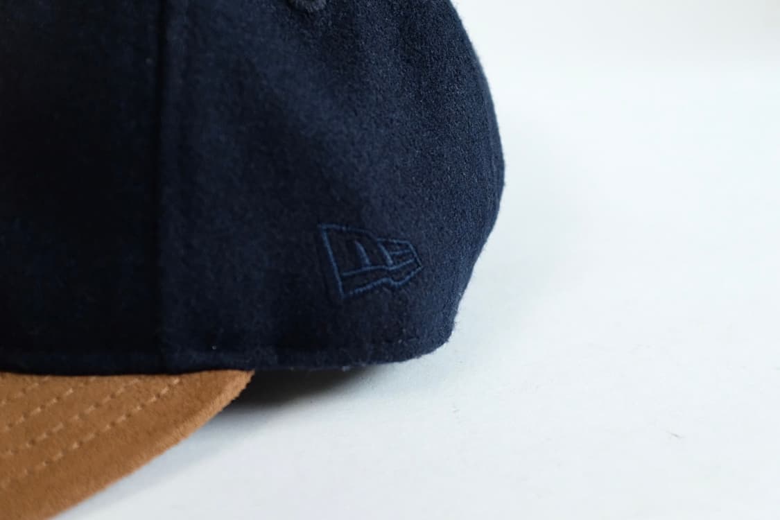 에임레온도르 x 뉴욕 양키즈 울 스웨이드 투톤 모자 상품이미지4