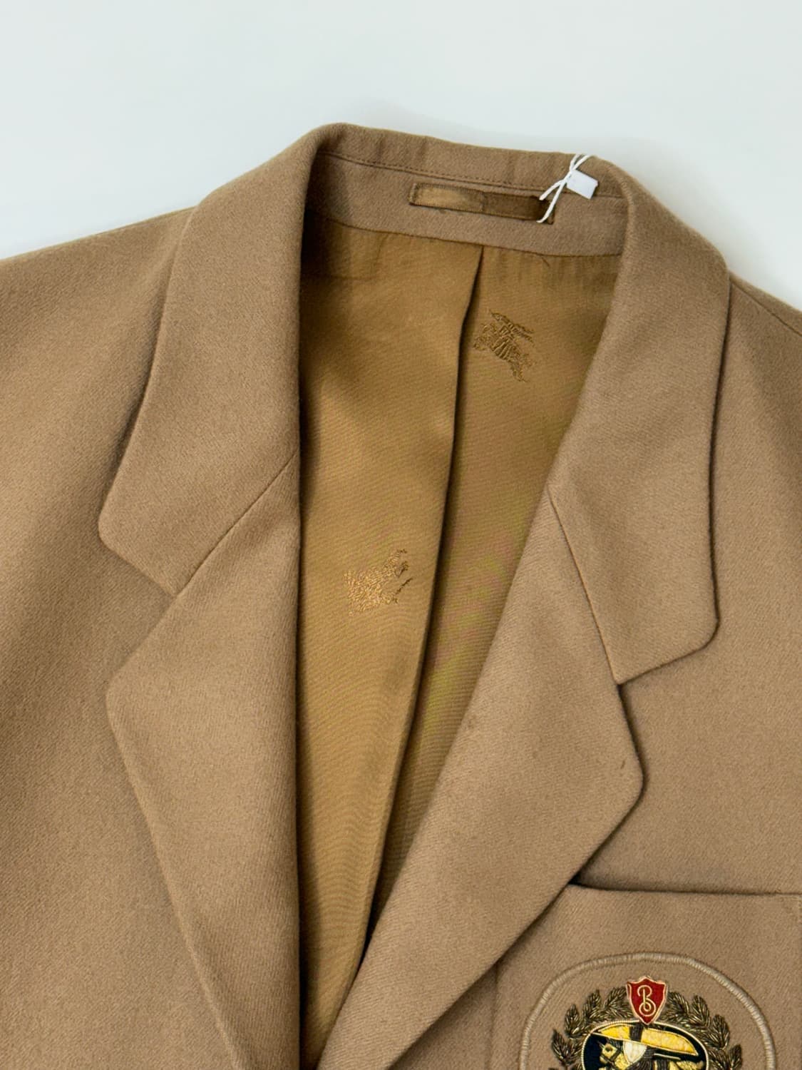 Burberry 버버리 크레스트 자수 1B 금장 울 블레이저 상품이미지3