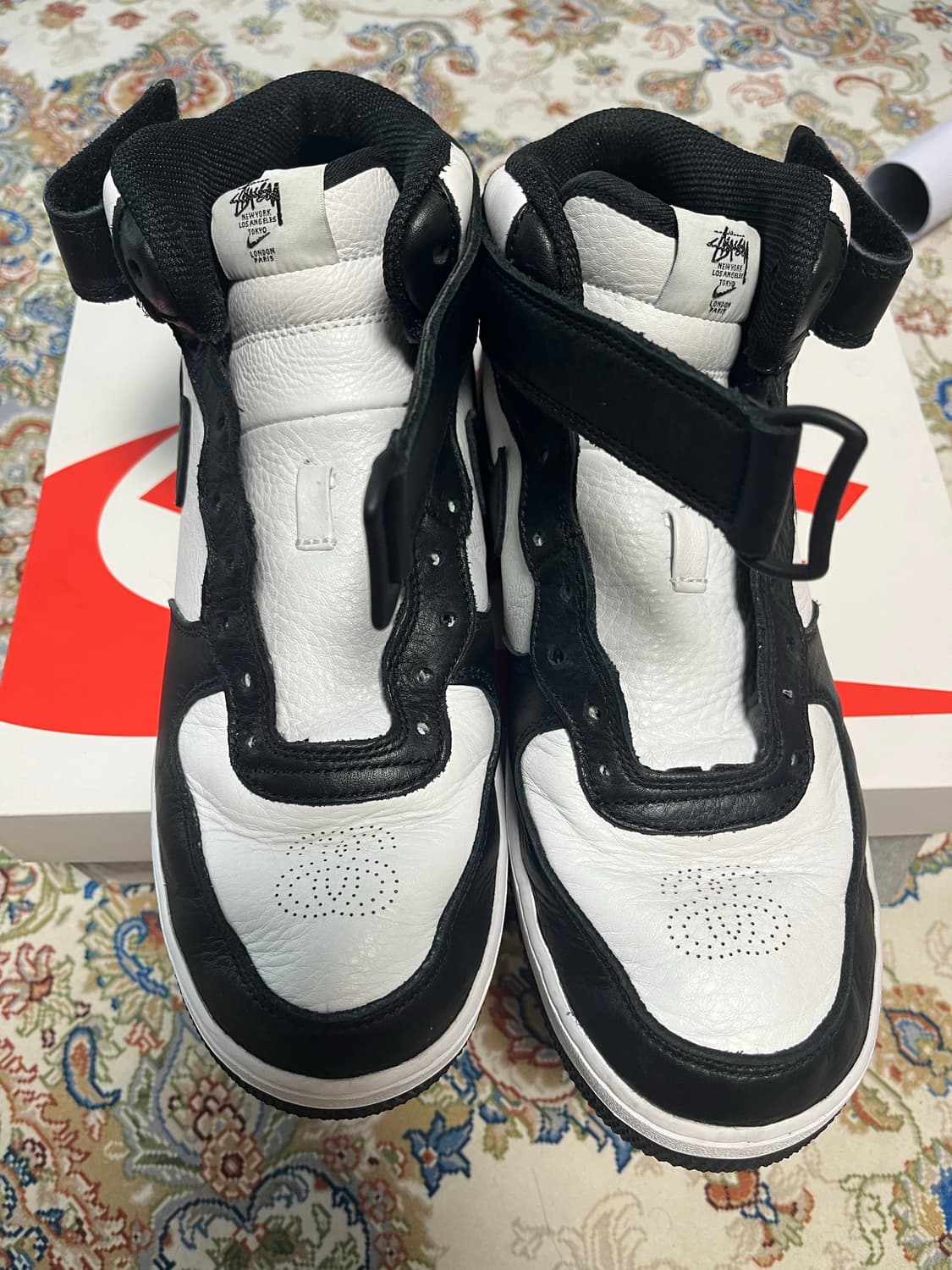 나이키 x 스투시 에어포스1 미드 275 상품이미지2