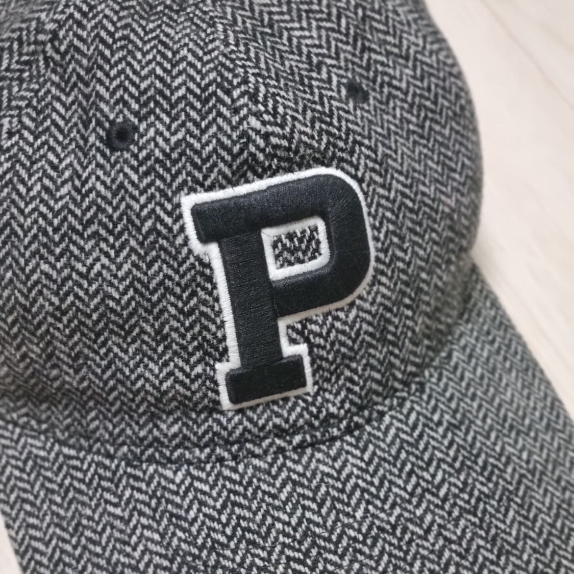 새제품) 폴로 헤링본 울 볼캡 모자 P로고 자수 가죽끈 그레이 블랙 상품이미지8