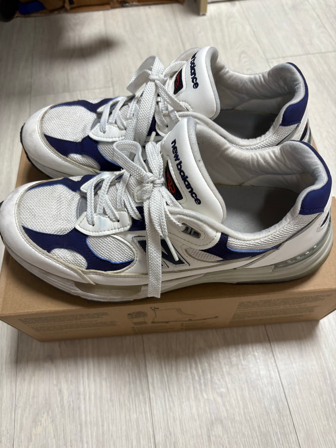 뉴발란스 992 USA 화이트 네이비 275 상품이미지3