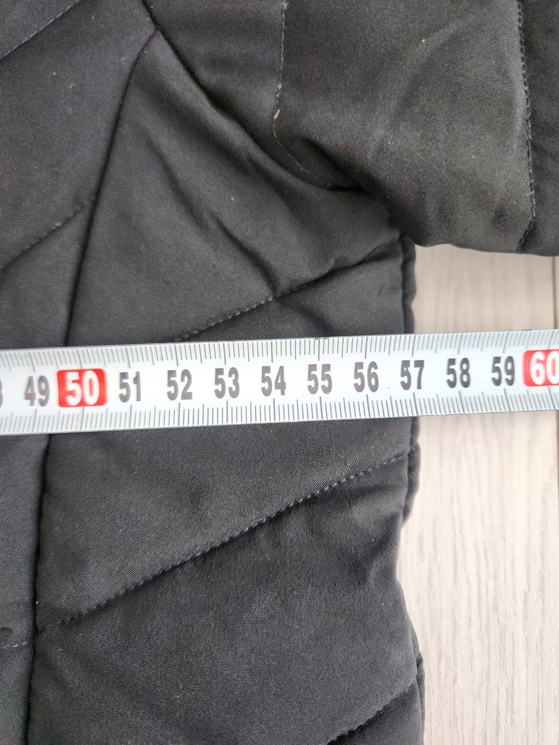 네파 구스다운 경량패딩 사이즈xl

사용감은 있지만 오염 하자 없이 깨끗 상품이미지9