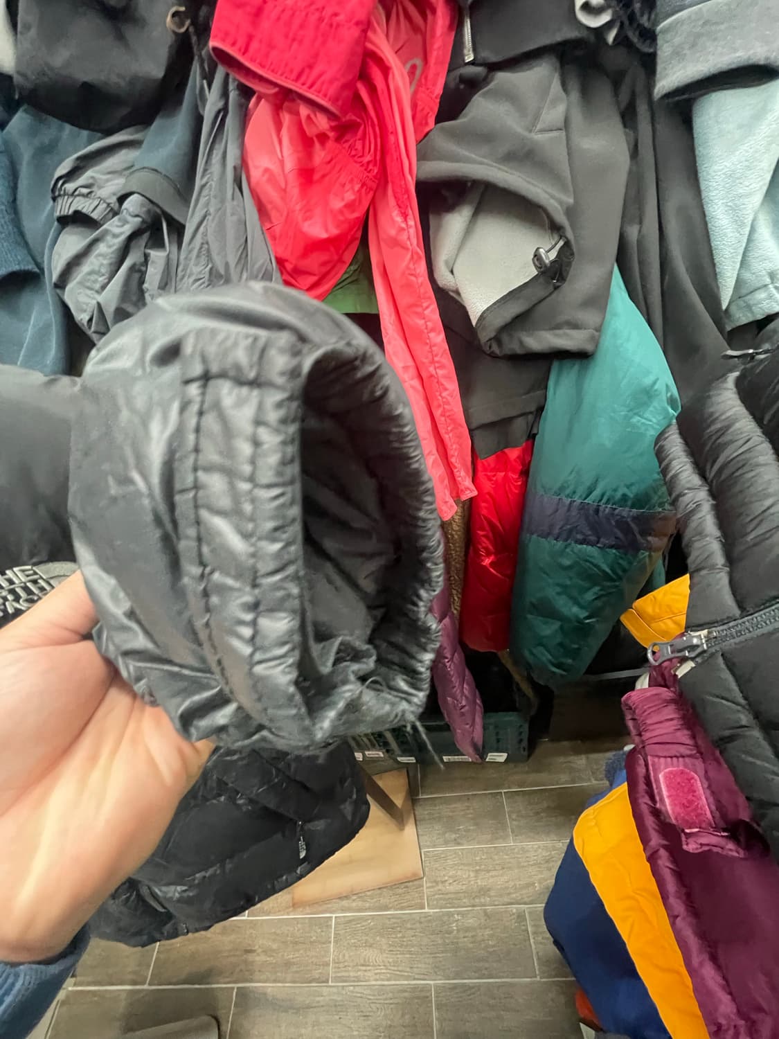 노스페이스 블랙패딩 상품이미지6