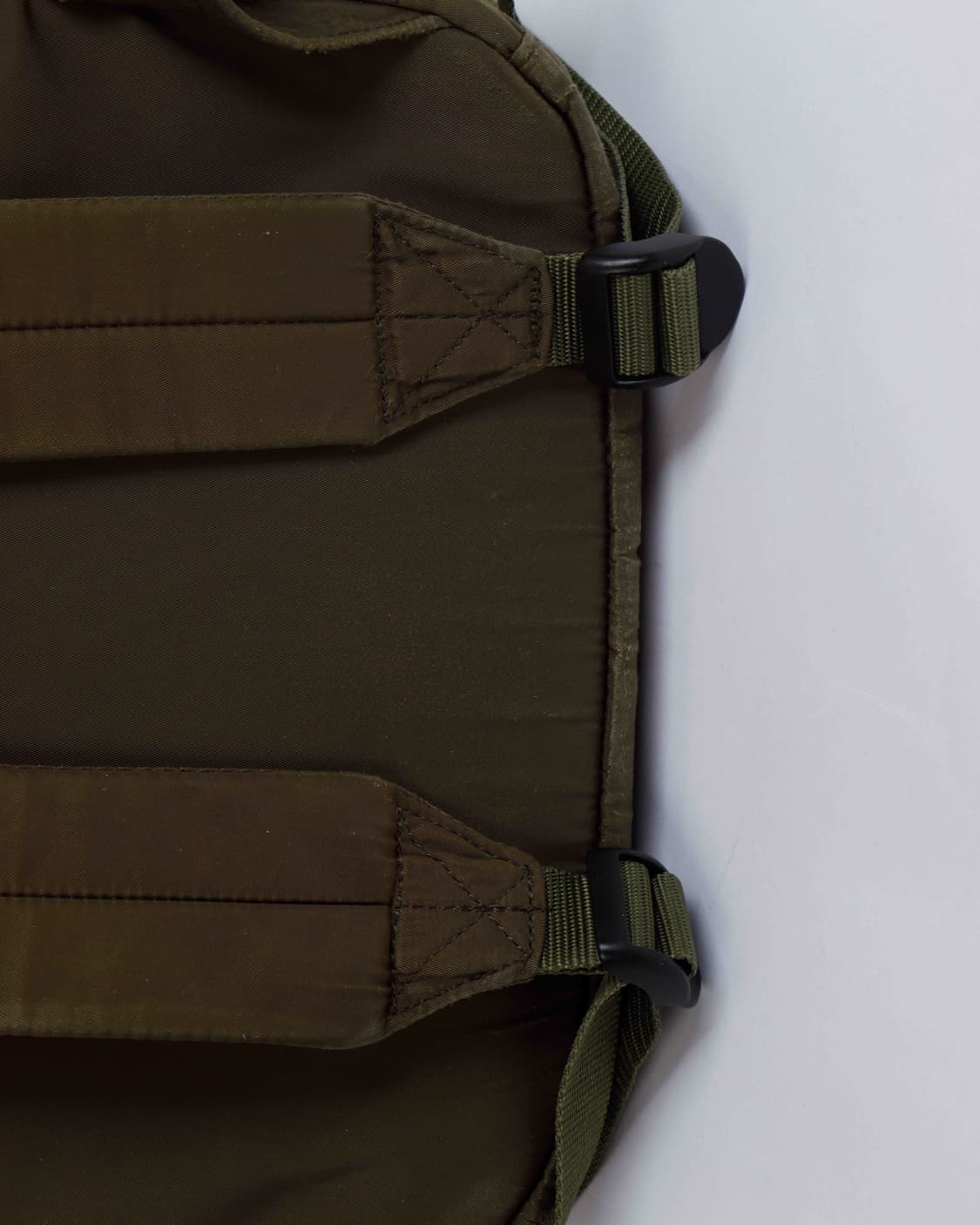 [ROSE BUD] 올리브컬러 스타 자수 나일론 백팩 상품이미지5