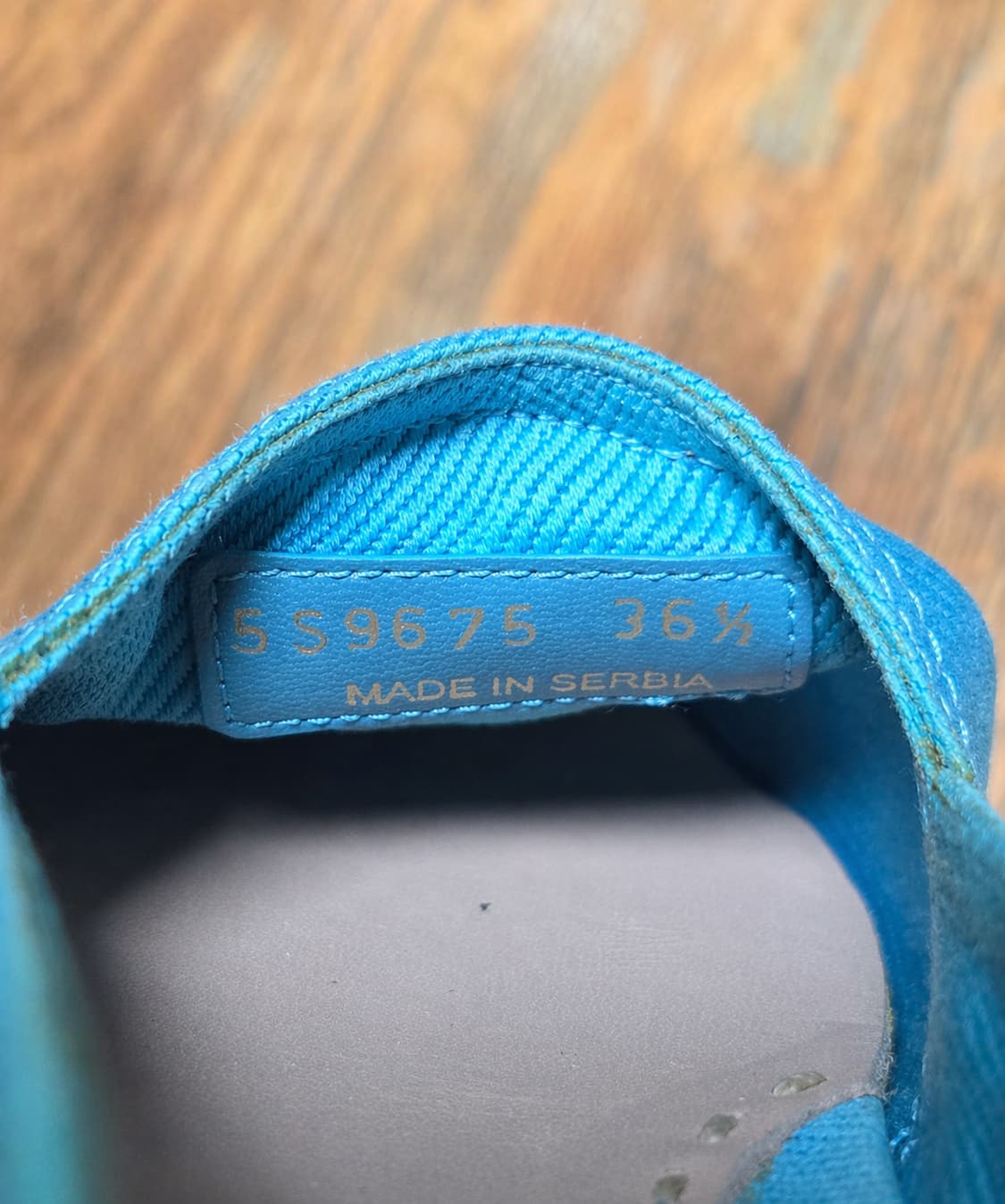 미우미우 메탈토 슬립온 / 민트 블루 컬러 / 36반  (235) 상품이미지7