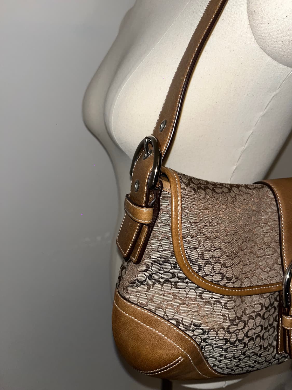 Coach Beige Basic Design Shoulder Bag 상품이미지6