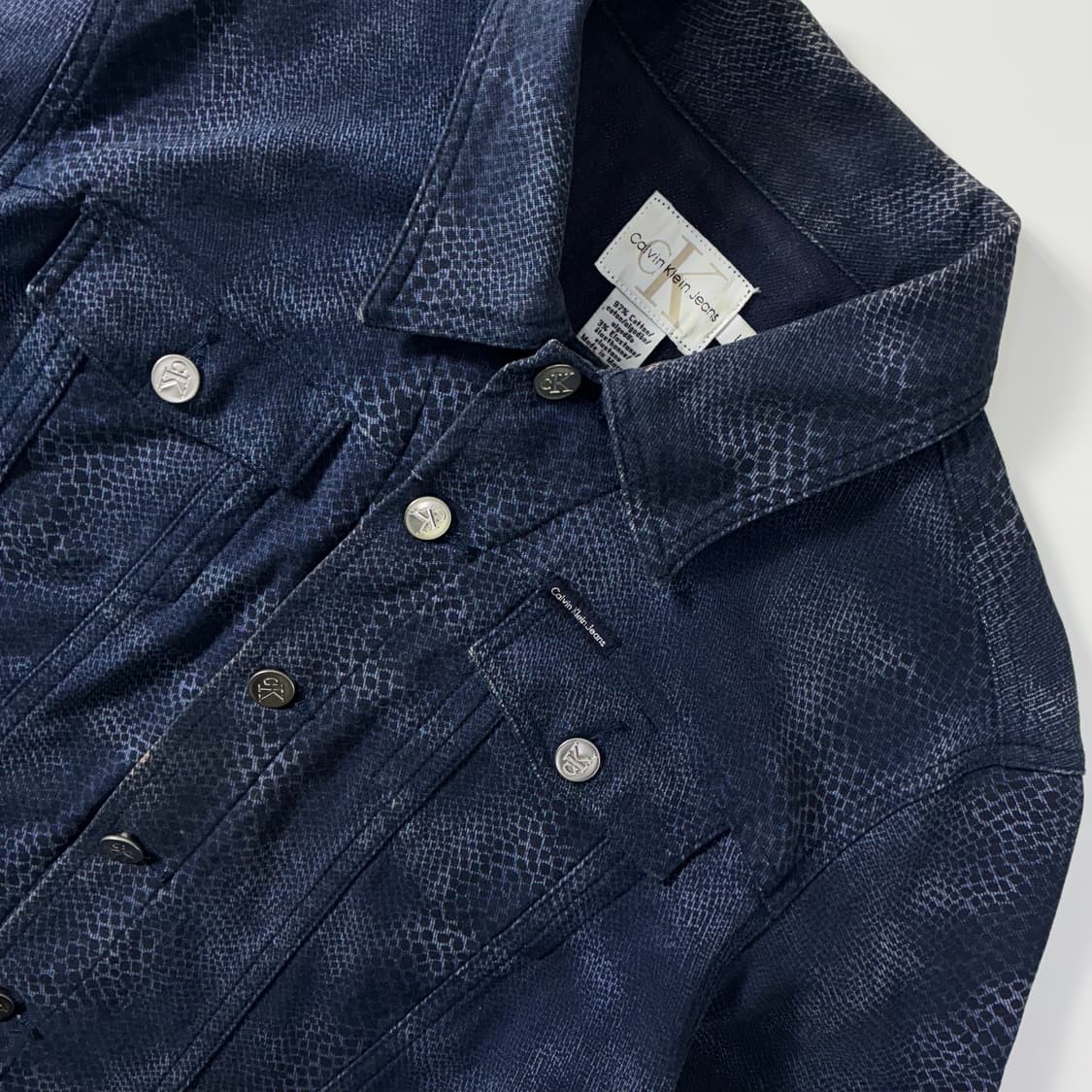 CK 켈빈클라인 우먼 코튼 파이튼 뱀피 트러커 자켓 상품이미지3