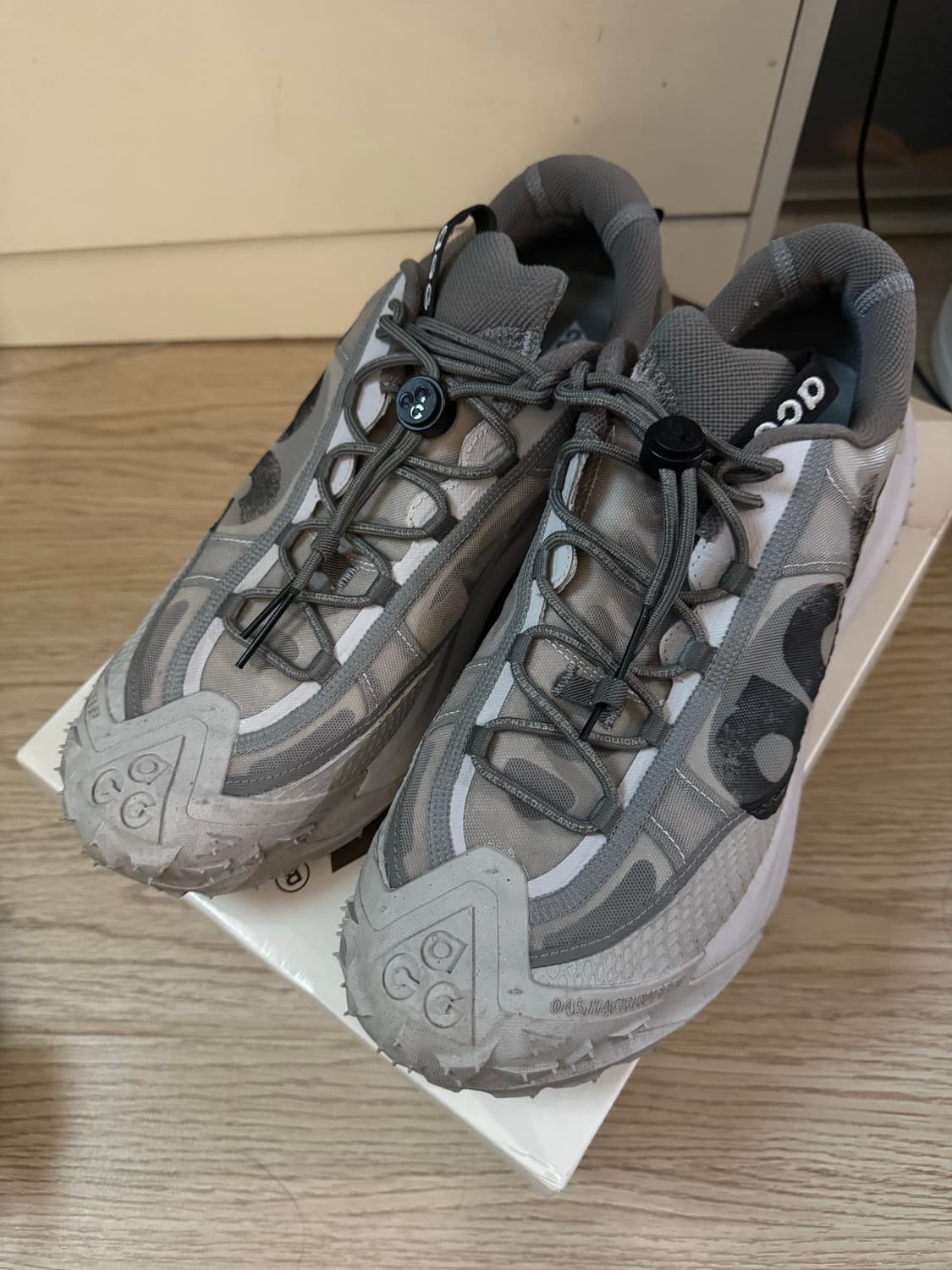 나이키 ACG 마운틴 플라이 2 로우 회색 290 상품이미지1