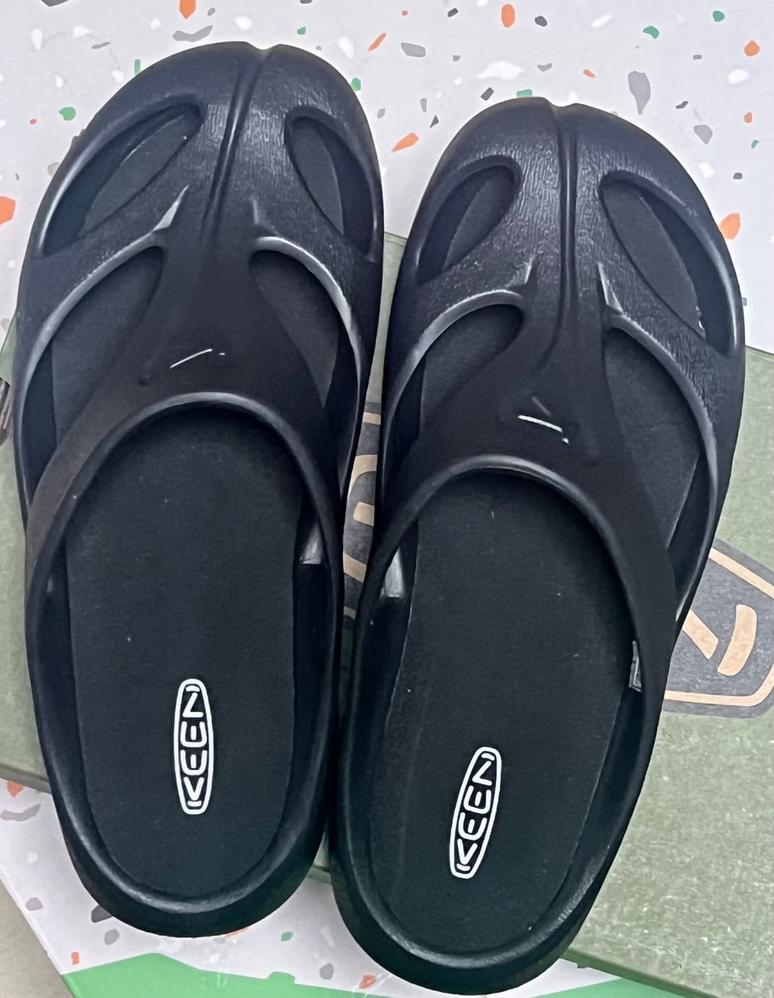 킨 샨티 슬리퍼 블랙 w250 새상품 상품이미지1