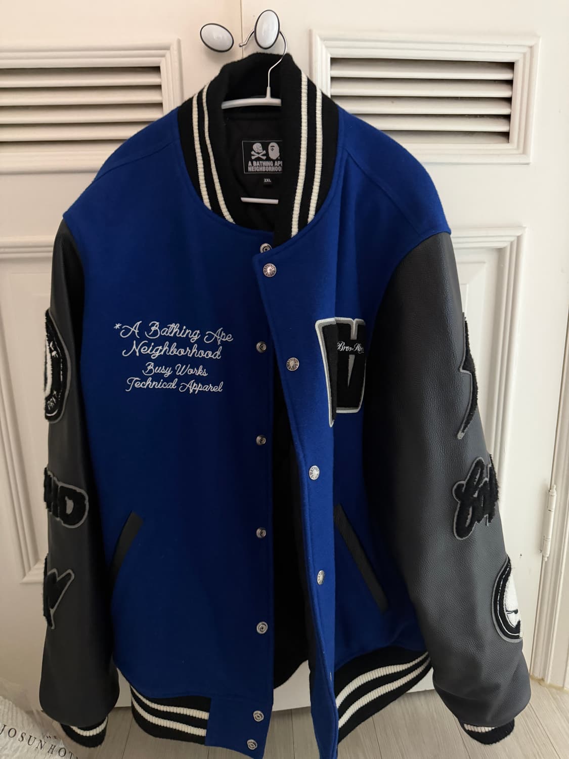 베이프 x 네이버후드 콜라보 스타디움자켓 상품이미지4