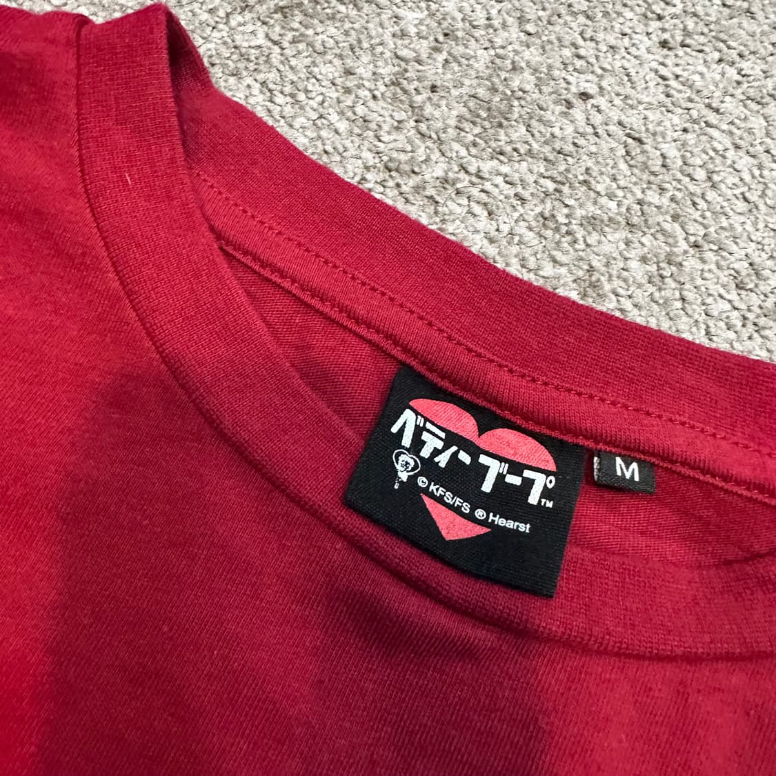 베티붑 버건디 로고 백프린팅 반팔티M 상품이미지3