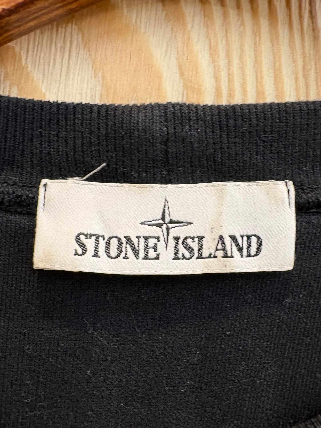 스톤아일랜드 나침반패치 스웻셔츠 상품이미지7