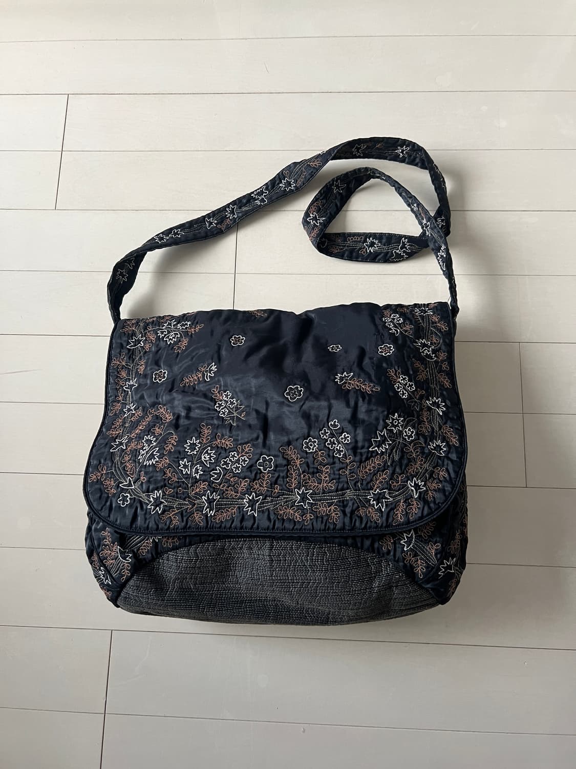 Tamasha 이세이 타마샤 크로스백 상품이미지2