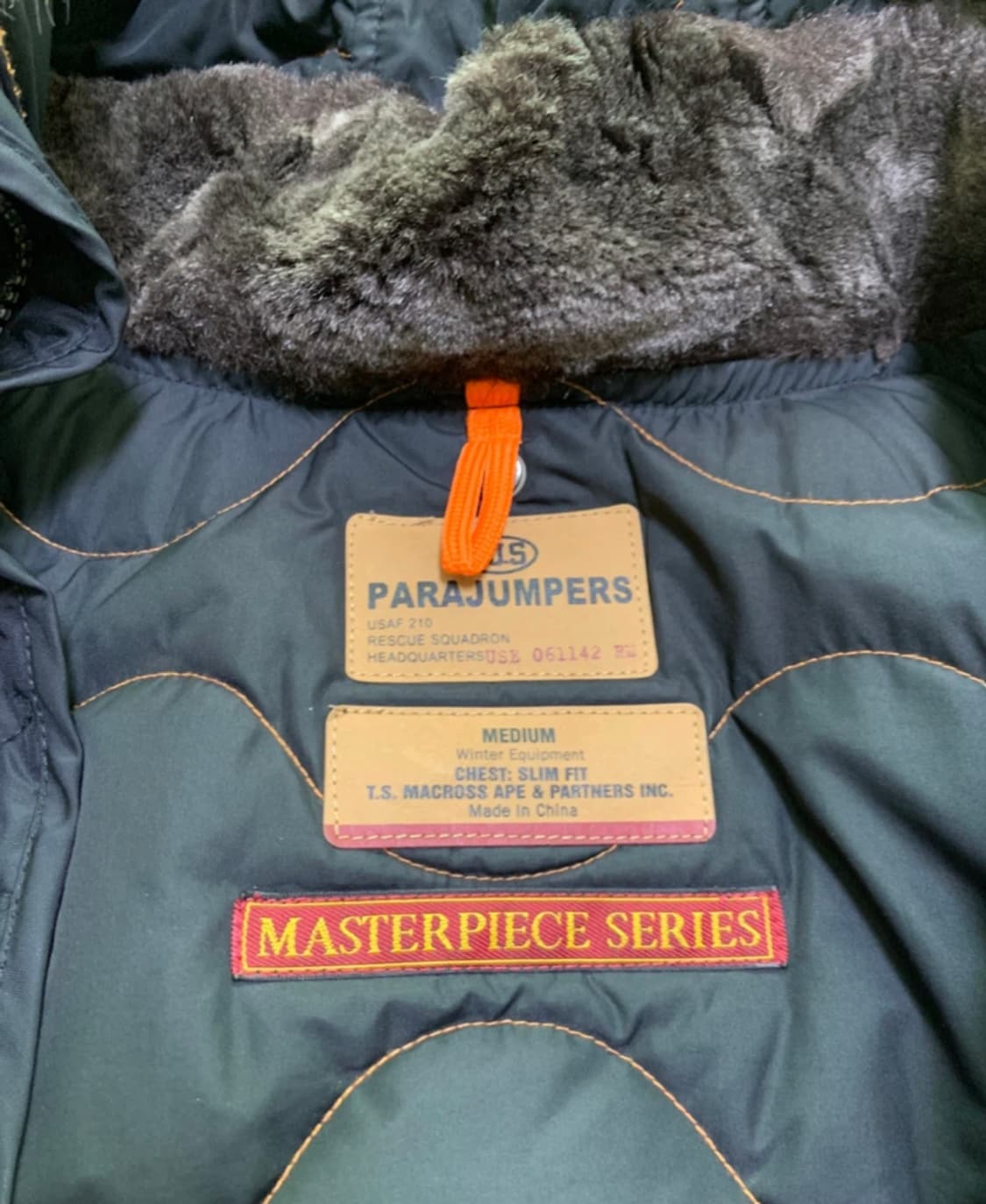 [정품] 파라점퍼스 마스터피스 후드 패딩 M
 상품이미지3