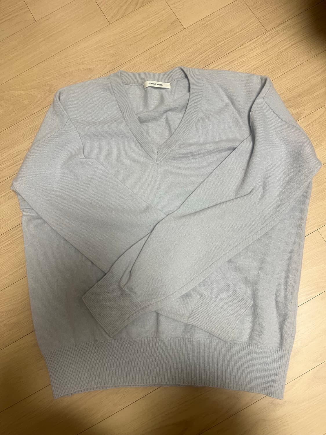 브이넥 니트 상품이미지1