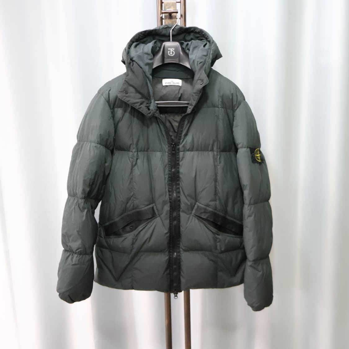 스톤아일랜드 크링클랩스 카키 패딩 점퍼 XL/105 상품이미지1