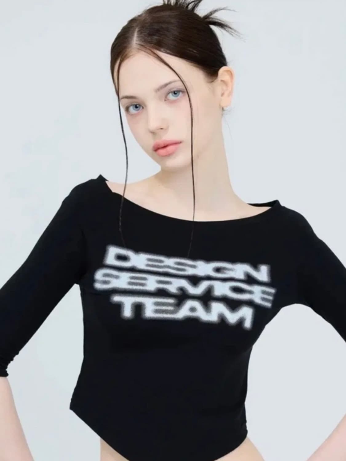 러브이즈트루 오프숄더 티 상품이미지1