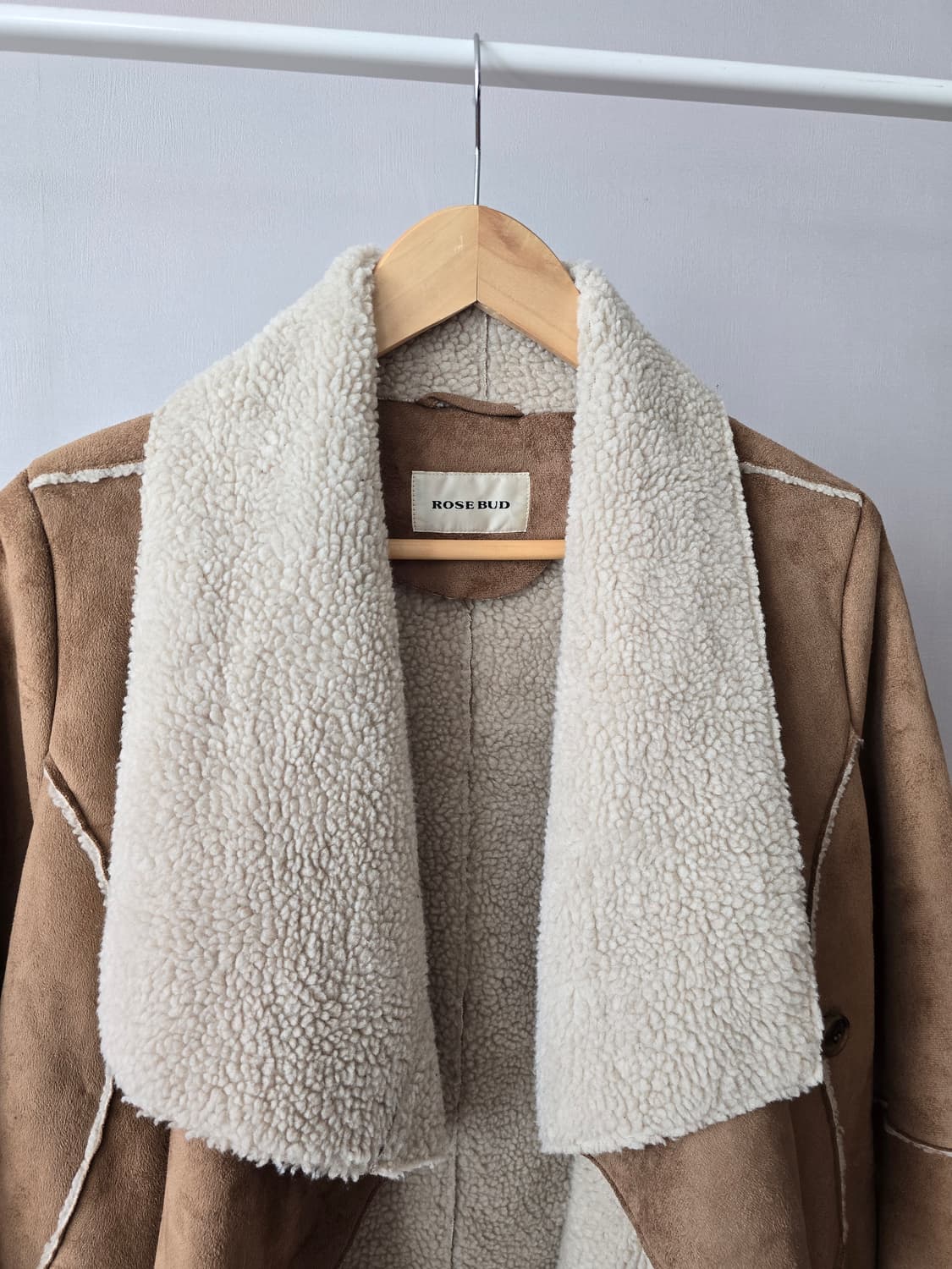 ROSE BUD 에코 무스탕 가운형 재킷 상품이미지2