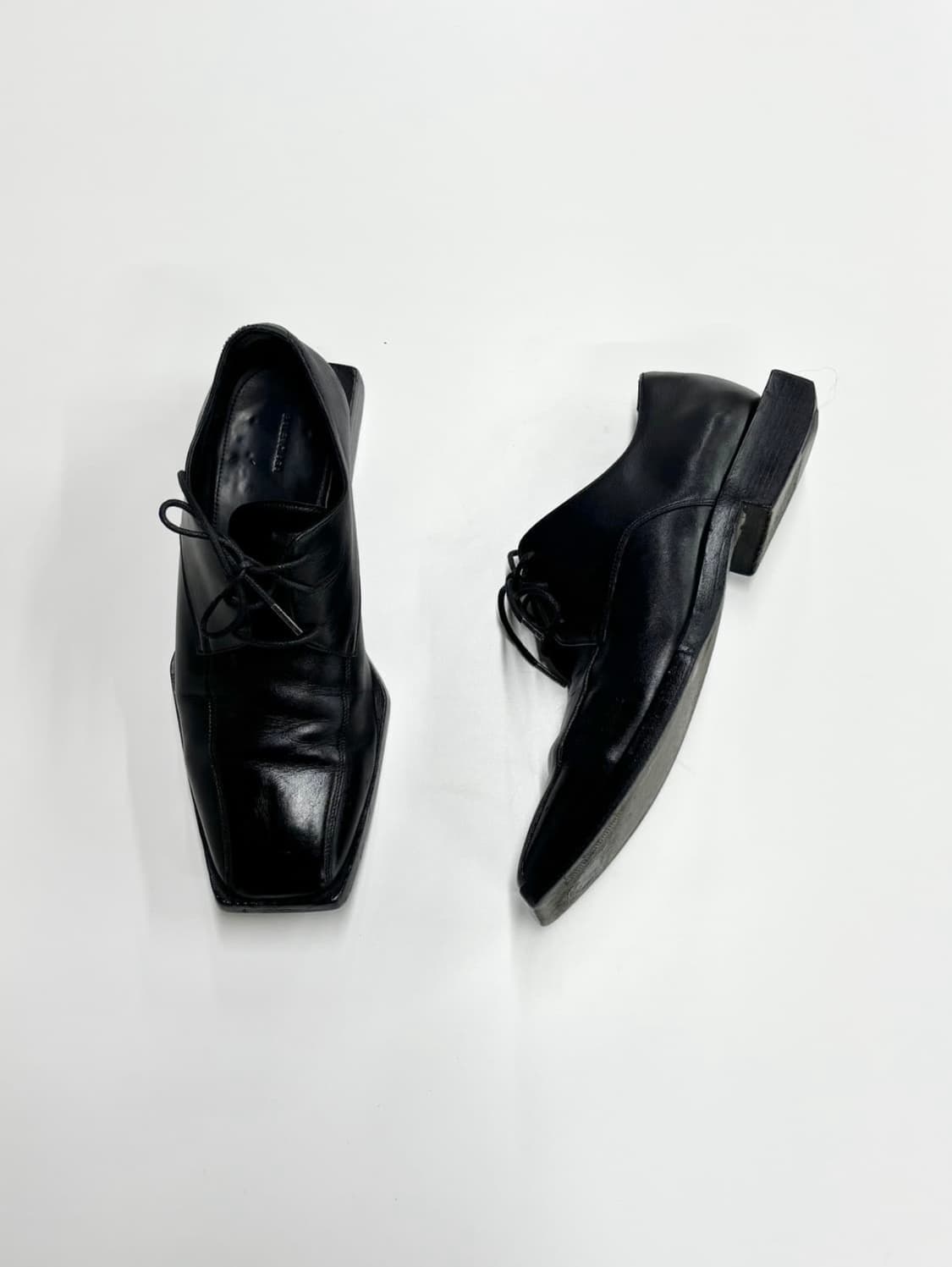 발렌시아가 19aw 블록림 더비 상품이미지2