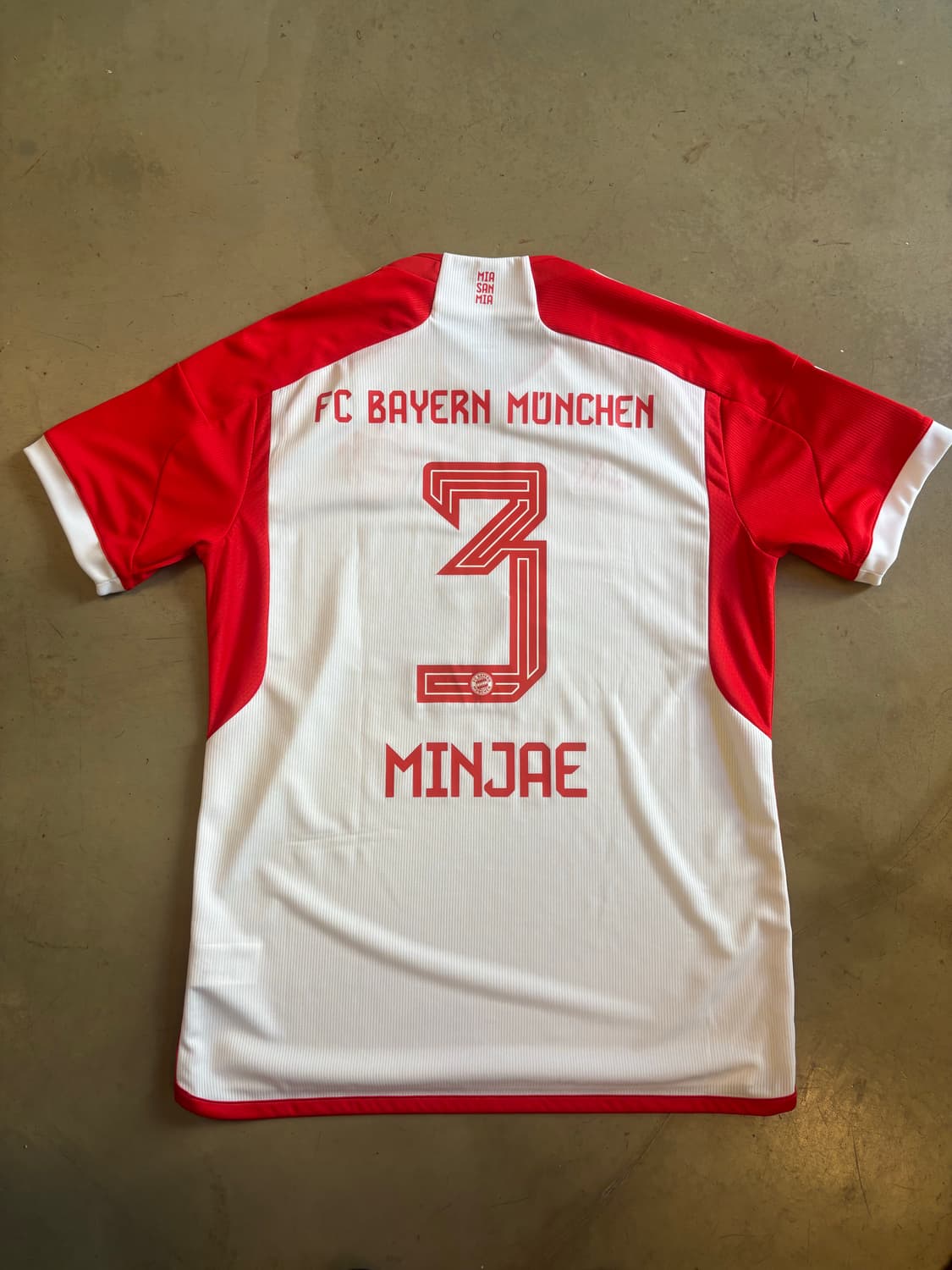 23-24 바이에른뮌헨 김민재 유니폼 상품이미지1