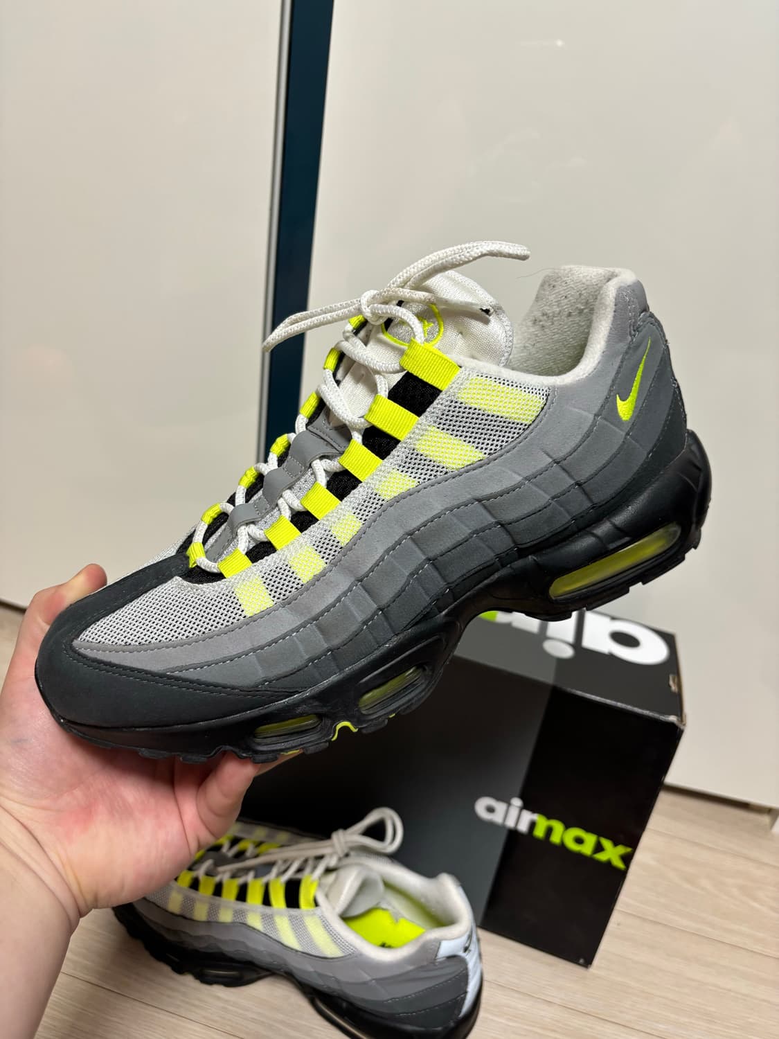 에어맥스95 OG 네온 옐로우 2020 상품이미지5