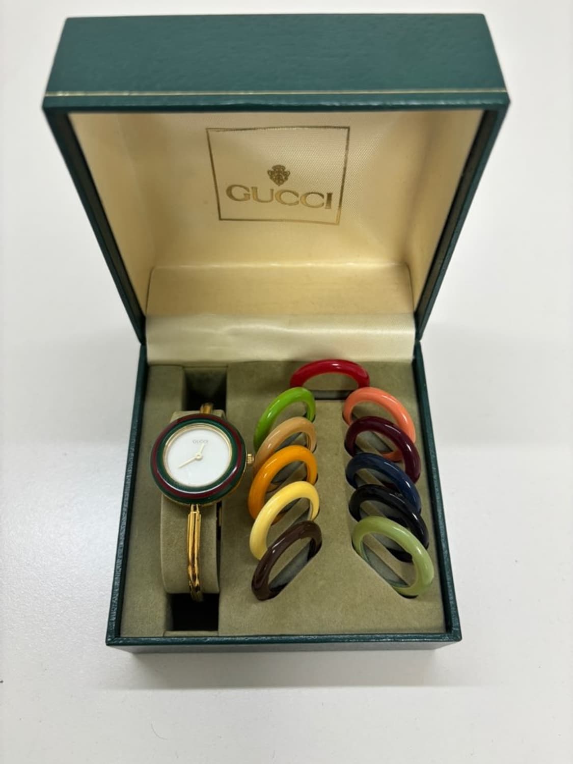 GUCCI 구찌 베젤링 시계 상품이미지1